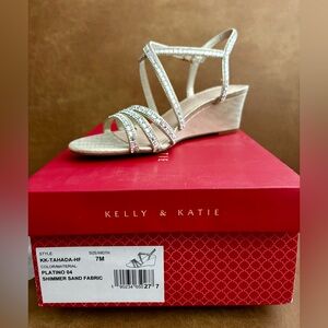 Kelly & Katie Tahada Evening Wedge Sandal. Size 7 M. NIB